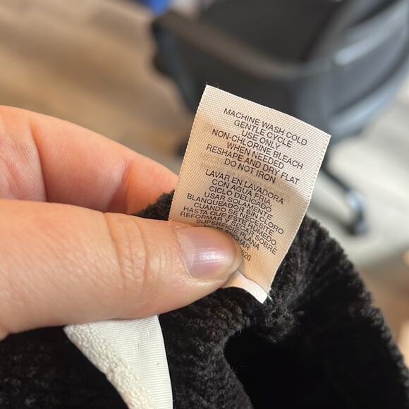 Vintage 90’s New Moves Acrylic Stripes Crop Sweater Top - Picture 11 of 11